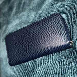 Louis Vuitton Navy Epi Leather Zip Wallet with Silver Hardware